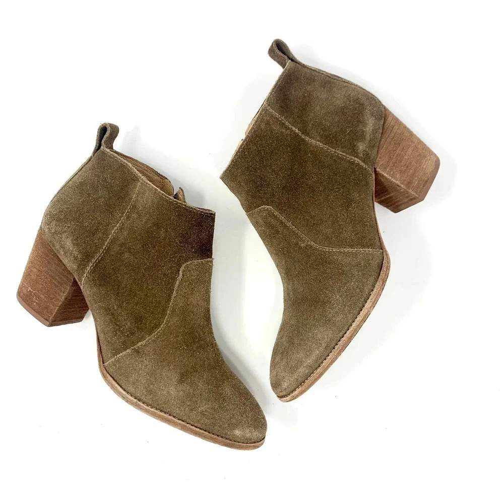 Madewell The‎ Brenner Heel Boot in Tan Suede
